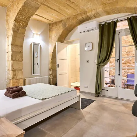 12 -16 , Pacifiku Scicluna Birgu Exterior photo