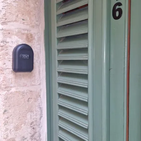 12 -16 , Pacifiku Scicluna Birgu Exterior photo