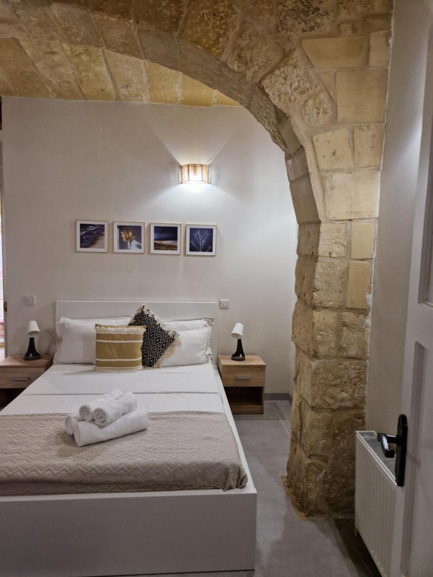 12 -16 , Pacifiku Scicluna Birgu