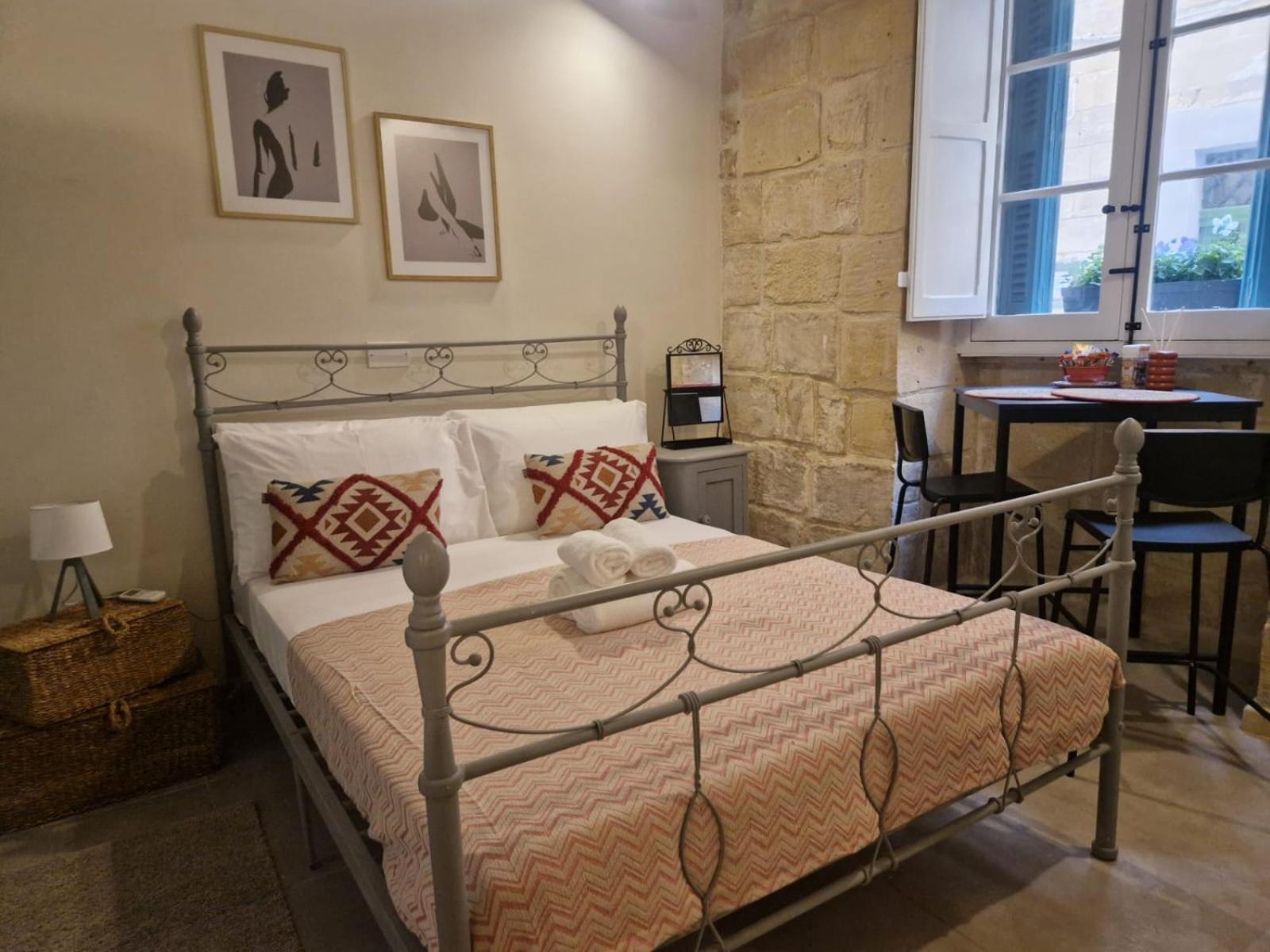 12 -16 , Pacifiku Scicluna Appartamento Birgu