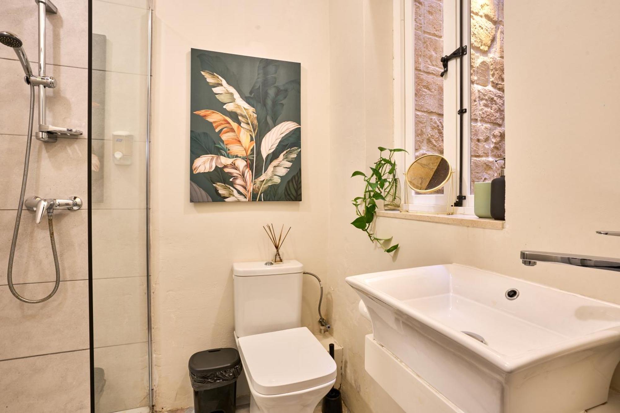 12 -16 , Pacifiku Scicluna * Birgu