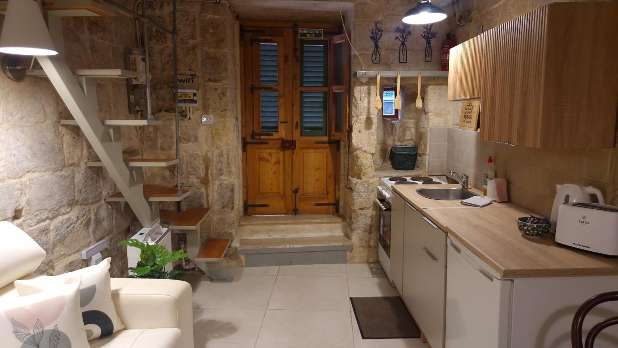 12 -16 , Pacifiku Scicluna * Birgu